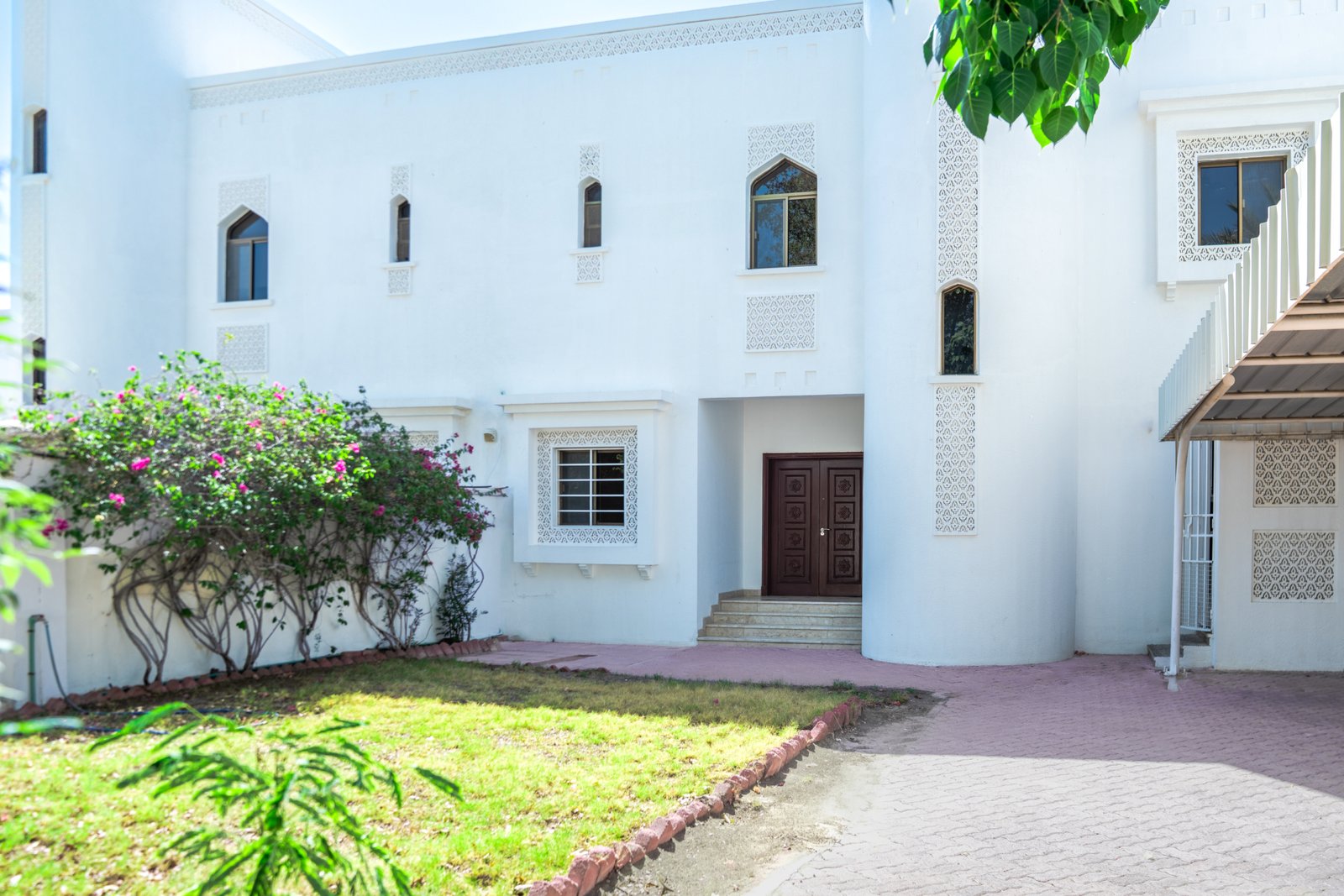 AL NAKHEEL VILLAS (Big villa)